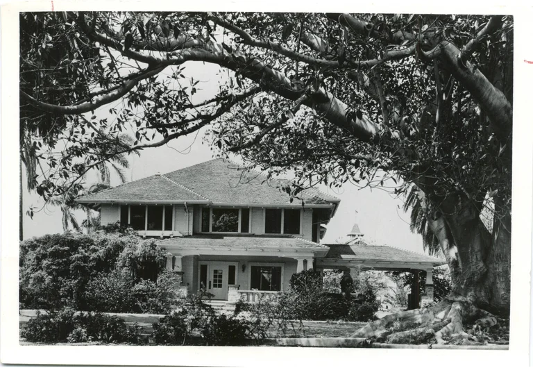 Fairmont welcomes its first students
